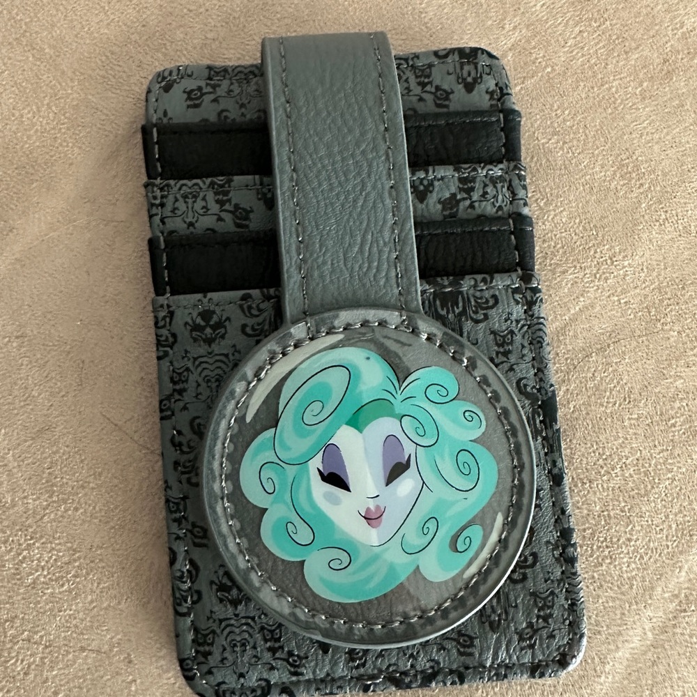 Disney Parks Haunted Mansion Madame Leota Card Wallet